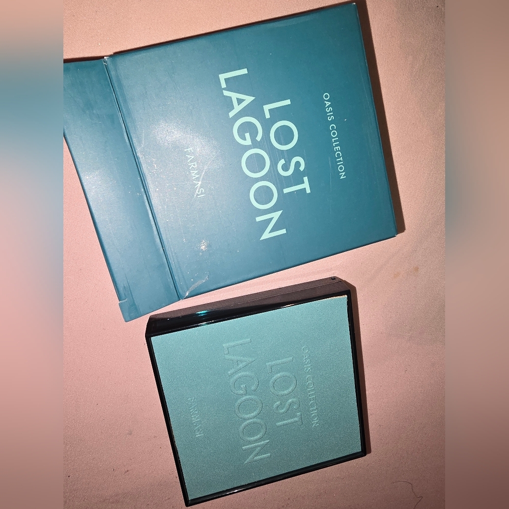 Lost Lagoon Makeup Palette